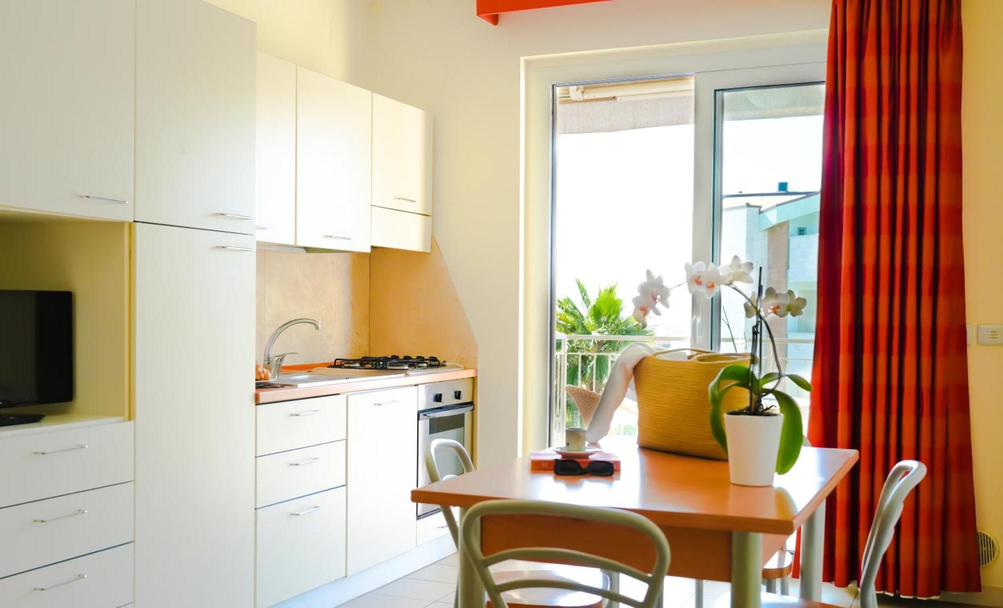 Aparthotel Casa Del Mar Roseto Degli Abruzzi Esterno foto