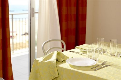 Aparthotel Casa Del Mar Roseto Degli Abruzzi Esterno foto